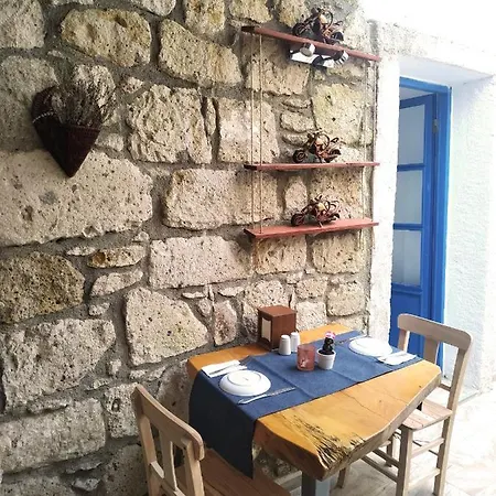Otel Lavinia Çeşme